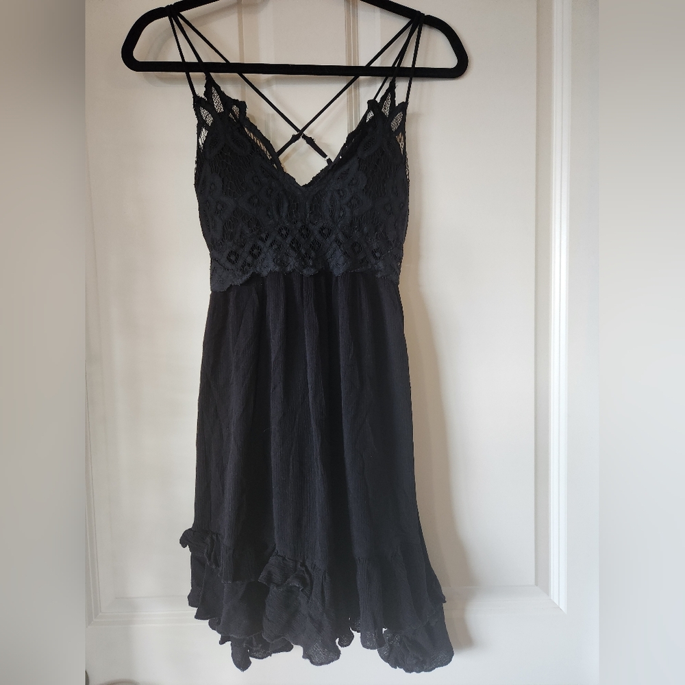 LA MIEL Black Mini Dress